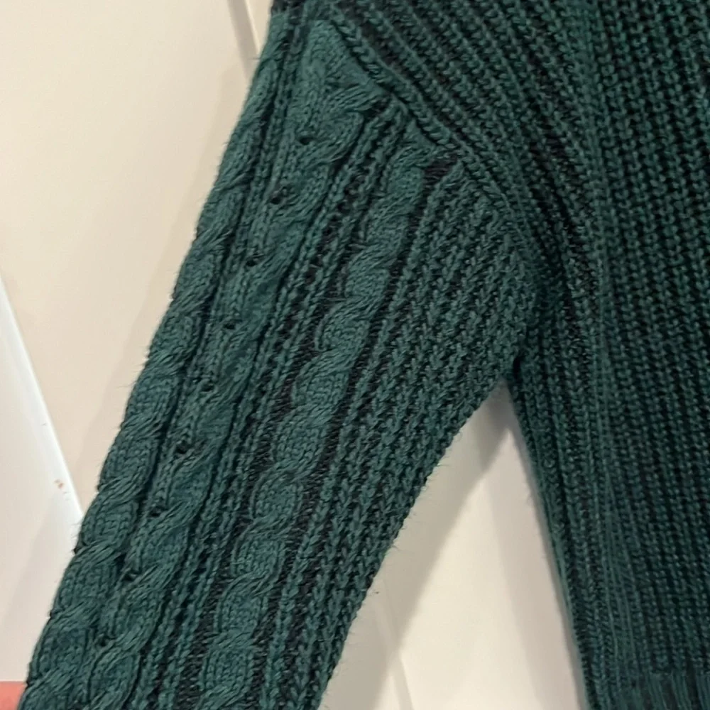 N/A beautiful green